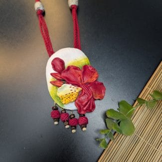 Necklace Krishnachura